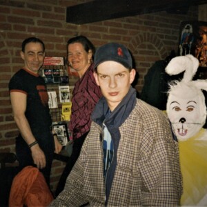 Cafe de Bak met enkele leden van het GGD Vop team met Katie van de Hoek ca 1994