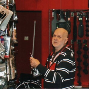 Piet in Gaytoys zijn winkel op de Keerweer met seksartikelen voor gays in 2012. Er is ook een online store.